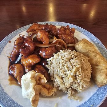 Chen's Chinese Bistro - General Tso's lunch special - Chinese Near Me - Gold Canyon, Arizona