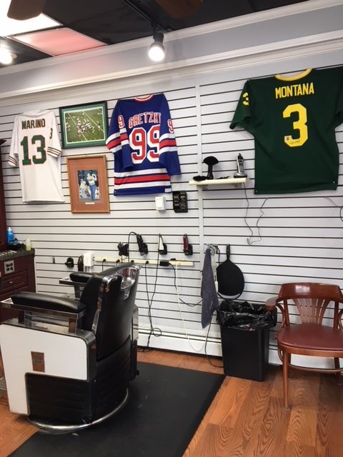 Mr C's Men's Barber Shop Logo