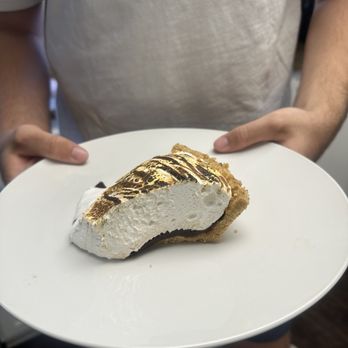 Pie Junkie - Smores pie - Desserts Near Me - Oklahoma City, Oklahoma Pie Junkie - Smores pie - Desserts Near Me - Oklahoma City, Oklahoma