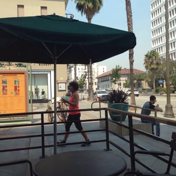 Starbucks - Great view from bars style seats - Coffee & Tea Near Me - Pasadena, California