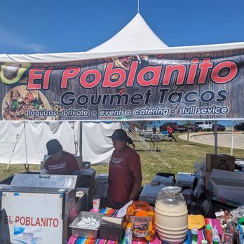 El Poblanito Mexican Restaurant - Stand - Tacos Near Me - Vernon Hills, Illinois