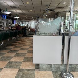 Legends Diner - Seating bar area