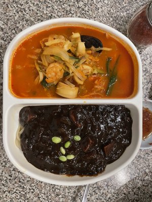 Choong Hwa Won (Korean & Chinese Restaurant) | 중화원 (한국식 중화요리-중식,한식) by null