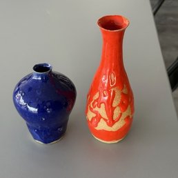 left: with lot's of bubbles
right: uneven glaze left: with lot's of bubbles
right: uneven glaze