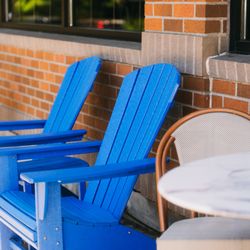Lots of outdoor seating choices.