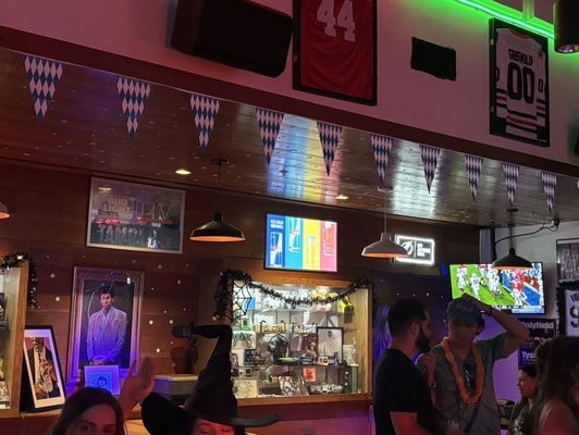 GenX Tavern by null