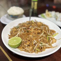 T-12. Pad Thai
