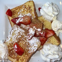 Fresh Fruit French Toast (only strawberries)