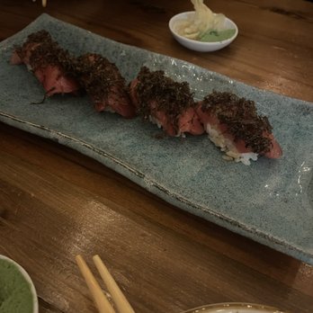 Jinsei Motto - Chutoro truffle nigiri - Sushi Bars Near Me - Chicago, Illinois