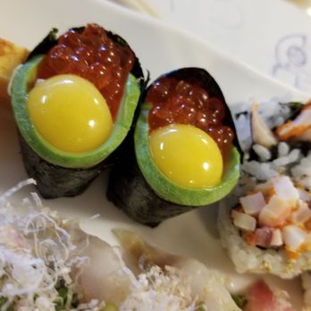 Light & Healthy Sushi Bar - Salmon egg with avocado and quail egg - Sushi Bars Near Me - Newhall, California