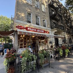 Pasta Louise Cafe - Frontage