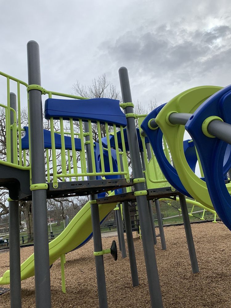 Juniper Hill Family Aquatic Center, Frankfort Roadtrippers