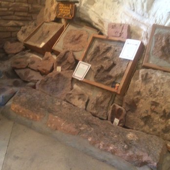Moqui Cave - Museums Near Me - Kanab, Utah