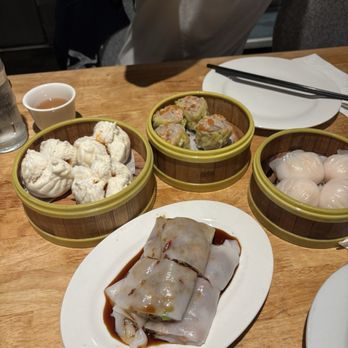 Honey Court - Seafood Near Me - Seattle, Washington
