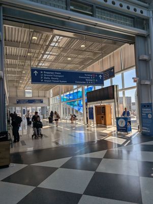 Chicago O'Hare International Airport by null