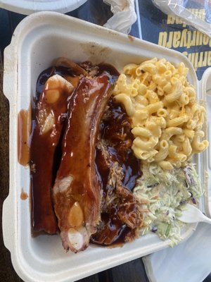 Momma Lo's Southern Style BBQ by null