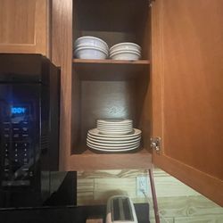 Sun Retreats Fond du Lac East - Dishes