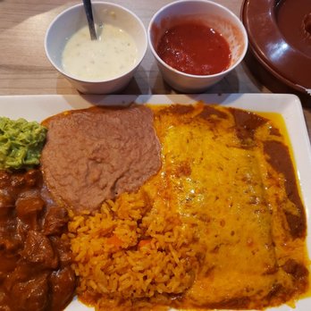 Linda's Restaurant - New American Near Me - Corpus Christi, Texas