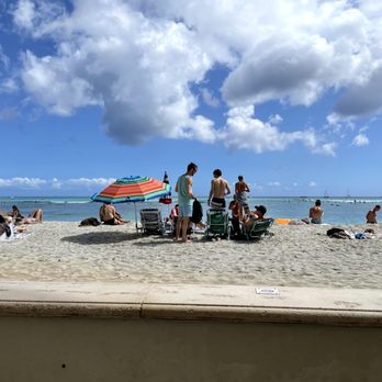 The Beach Bar - Waikiki Beach - Bars Near Me - Honolulu, Hawaii The Beach Bar - Waikiki Beach - Bars Near Me - Honolulu, Hawaii