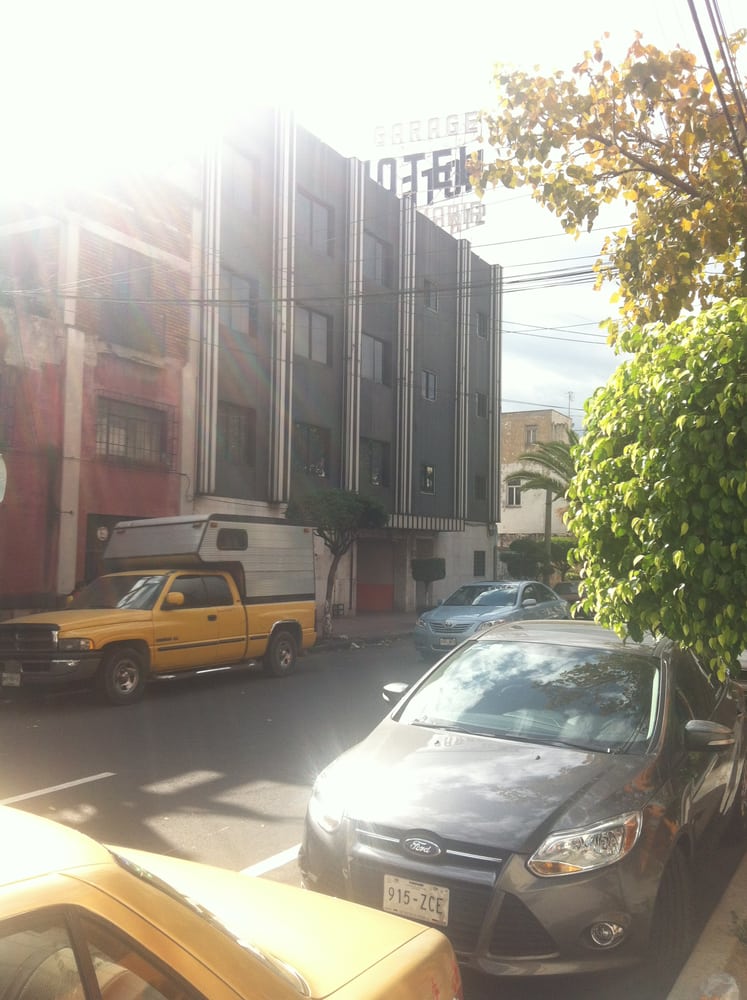 Hotel Santa María Plaza