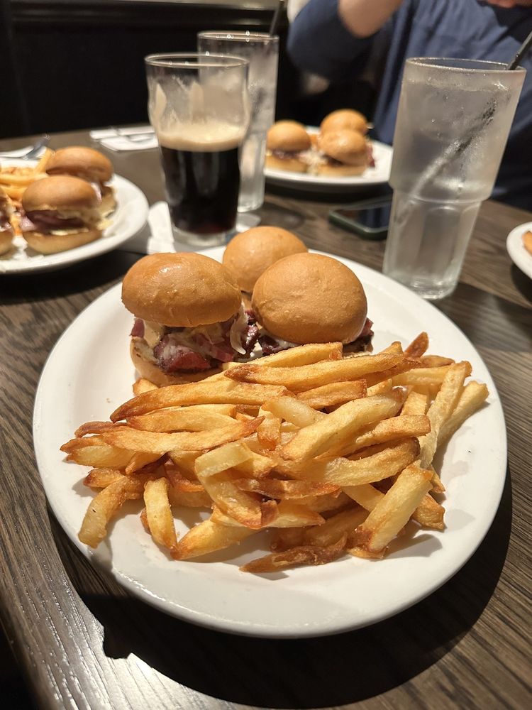 MALONE’S IRISH BAR & GRILL 13 Photos 692 3rd Ave, New York, New