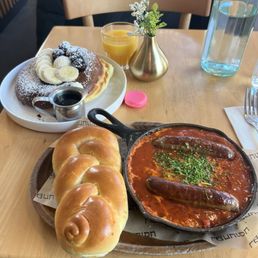 Shakshuka and Pancake