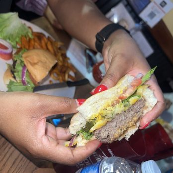 Press Box Grill - Laredo Burger - Sports Bars Near Me - Dallas, Texas