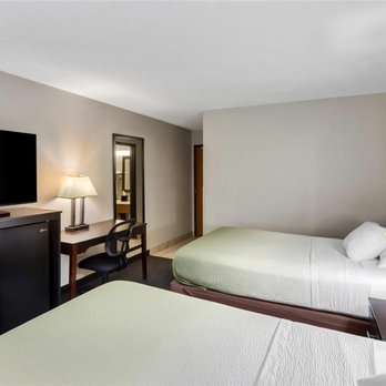 Super 8 by Wyndham Elkins - Guest room - Hotels Near Me - Elkins, West Virginia Super 8 by Wyndham Elkins - Guest room - Hotels Near Me - Elkins, West Virginia