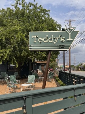 Teddy's Bar by null