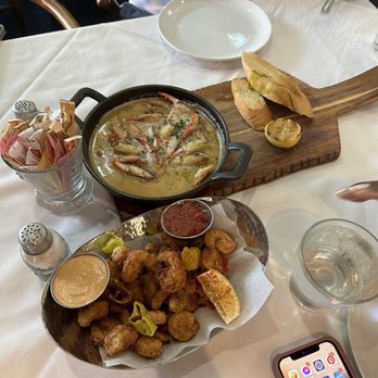 A'Bouzy - Sautéed Blue Crab Fingers and Cajun Popcorn Shrimp - Champagne Bars Near Me - Houston, Texas