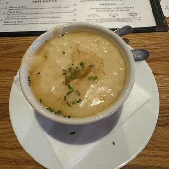 Florence’s Lowcountry Kitchen - Seafood Near Me - Charleston, South Carolina Florence’s Lowcountry Kitchen - Seafood Near Me - Charleston, South Carolina