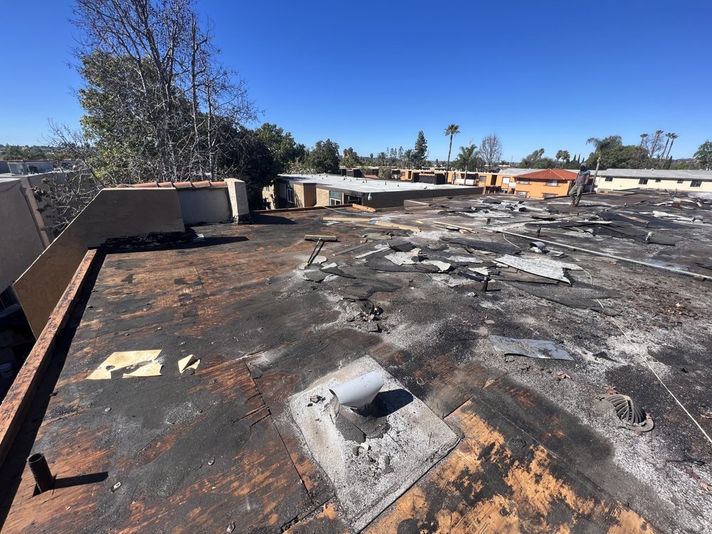 Slide of EZ Solar & Roofing