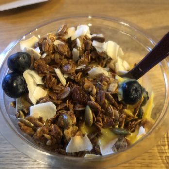 Pret A Manger - Banana Mango - Coffee & Tea Near Me - London, XGL Pret A Manger - Banana Mango - Coffee & Tea Near Me - London, XGL