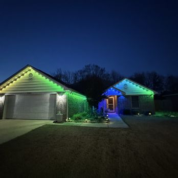 Friendly Fixers - Holiday lighting - Handyman Near Me Friendly Fixers - Holiday lighting - Handyman Near Me