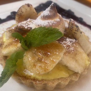 The Beachcomber - Banana Cream Pie - Seafood Near Me - Newport Beach, California