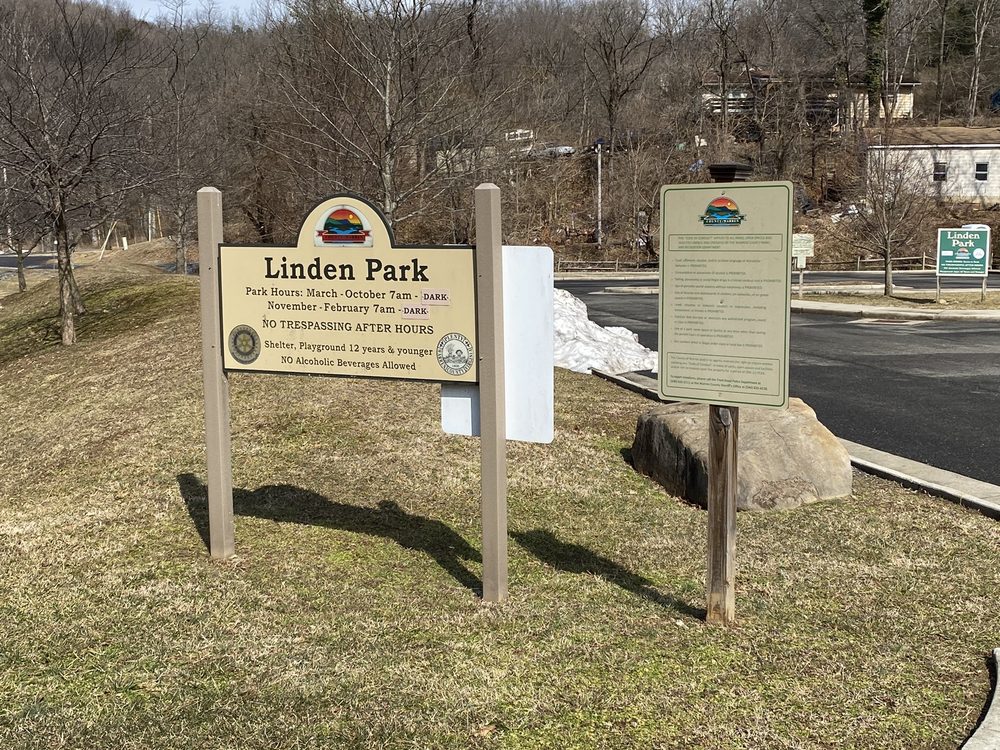LINDEN PARK Updated September 2024 1619 Dismal Hollow Rd, Linden