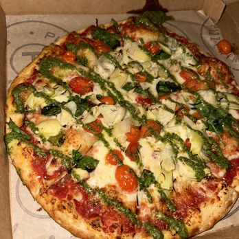 Pieology Pizzeria - Veggie Pesto - Pizza Near Me - Winter Garden, Florida