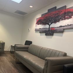 Elvira Lindwall, MD - Waiting Room
