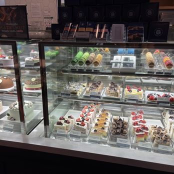 Paris Baguette - Bakeries Near Me - Los Angeles, California Paris Baguette - Bakeries Near Me - Los Angeles, California