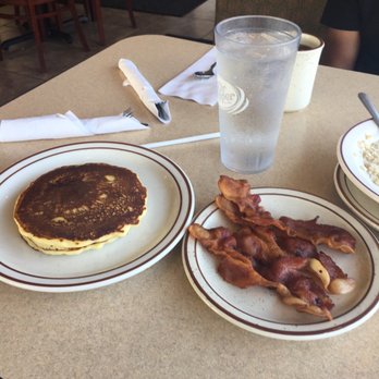 Lulu's Diner - Pancakes and bacon alacart. - American Near Me - Springfield, Illinois Lulu's Diner - Pancakes and bacon alacart. - American Near Me - Springfield, Illinois