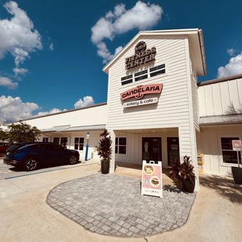 Candelaria Eatery & Cafe - Burgers Near Me - Oxford, Florida Candelaria Eatery & Cafe - Burgers Near Me - Oxford, Florida