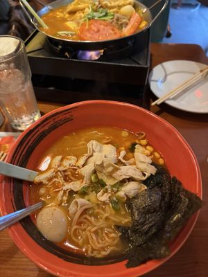Etang Noodle & Hot Pot by null