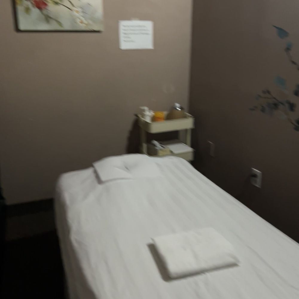 Massage Crystal - Massage Near Me - Crofton, Maryland Massage Crystal - Massage Near Me - Crofton, Maryland
