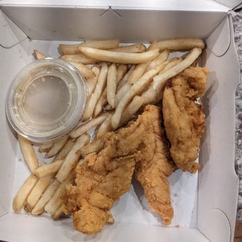 Taco Mac - Chicken tender meal $13.  Never again. Worse than a happy meal. - American Near Me - Alpharetta, Georgia