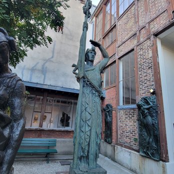 Musée Bourdelle - It's Pleasant to walk outside around the sculptures - Museums Near Me - Paris, 75