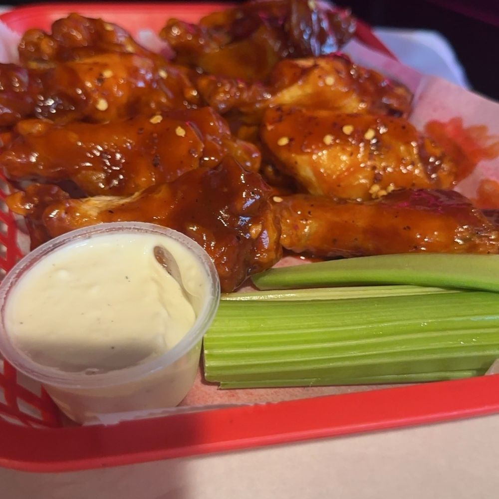 Sonny Red's - Buffalo barbecue - Pizza Near Me - Lackawanna, New York