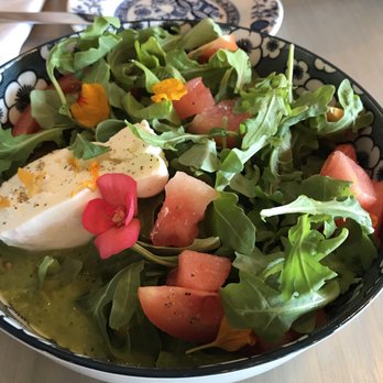 Amuse Kitchen & Wine - Burrata Salad - Wine Bars Near Me - Ottawa, Ontario