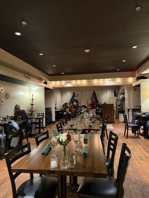 Queen City Bistro by null