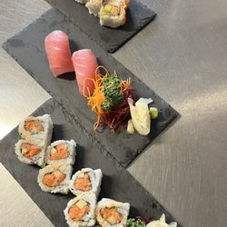 Hands On - Irving Park Rd. - Spicy tuna maki