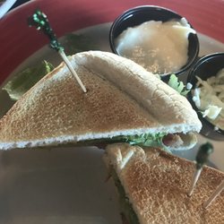 Stoke's Inland Grill & Bar